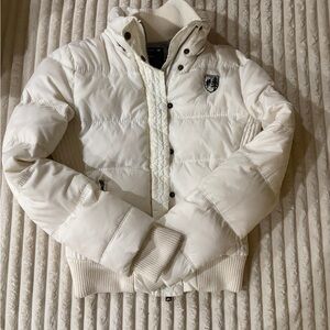 Vintage American Eagle Outfitters White Puffer Jacket